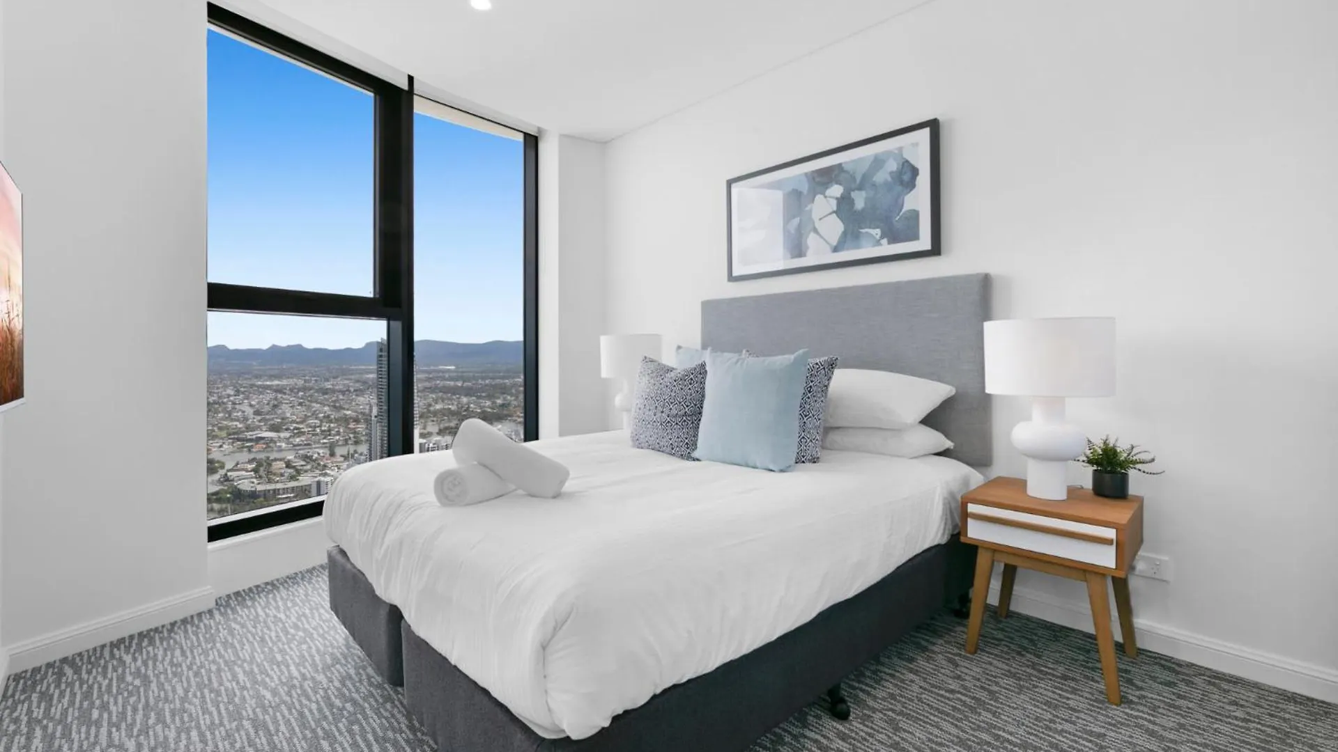 Oceanfront 2-Bed With Spectacular View, Pool & Gym Apartment Gold Coast Australia