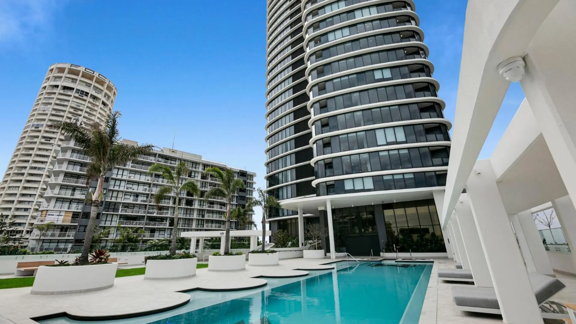 Oceanfront 2-Bed With Spectacular View, Pool & Gym Apartment Gold Coast